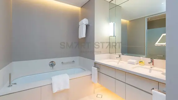 Prime Location / Fully Furnished at Downtown Dubai photo 11