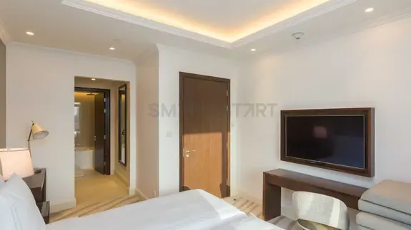 Hotel Apartment / Furnished / Prime Location at Downtown Dubai photo 10