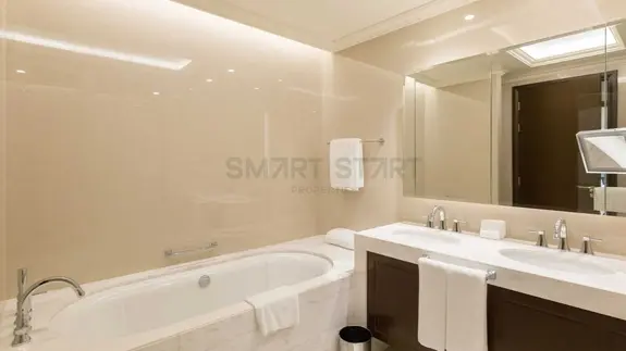 Hotel Apartment / Furnished / Prime Location at Downtown Dubai photo 12
